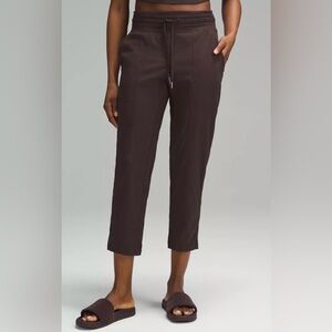 LULULEMON • Dance Studio Mid-Rise Cropped Pants 25" in Java Size: 6